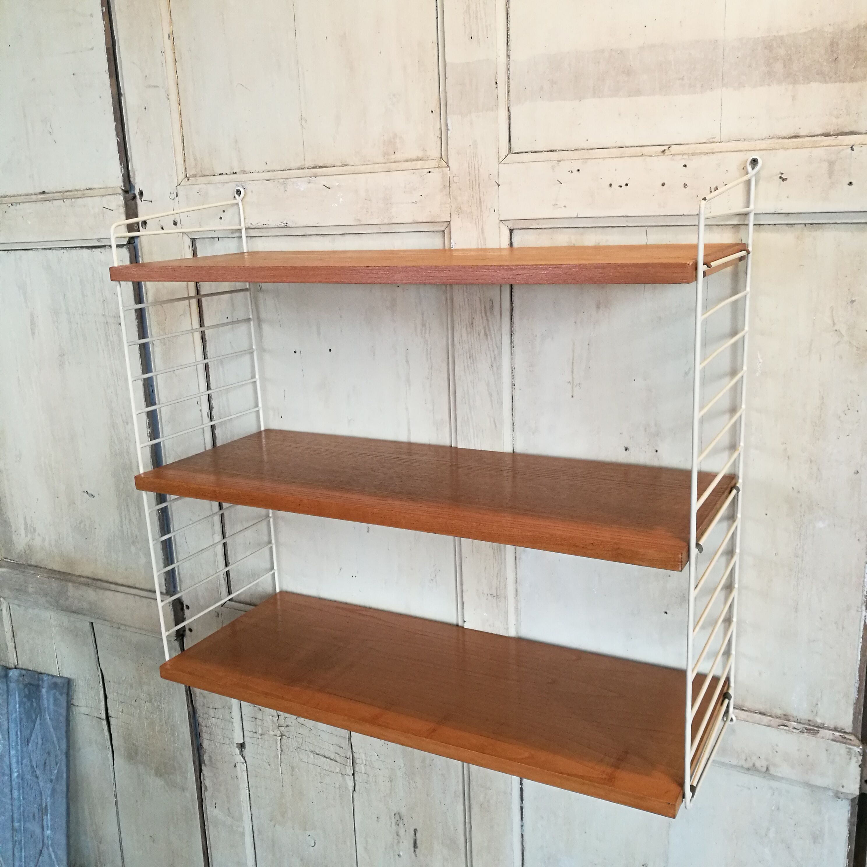 White vintage String shelf