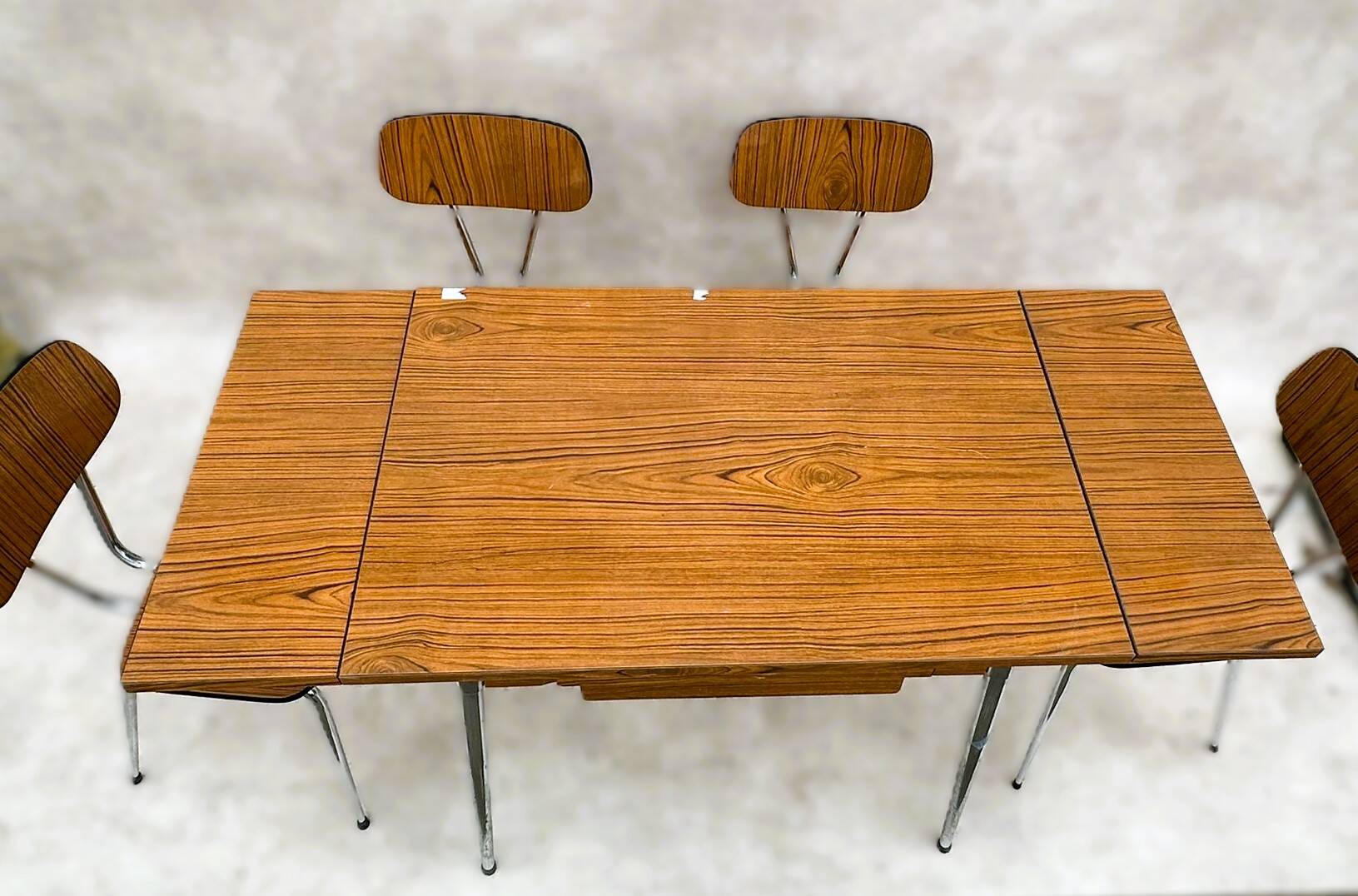 Lot de (1Table + 4 Chaises) "Supermatic"