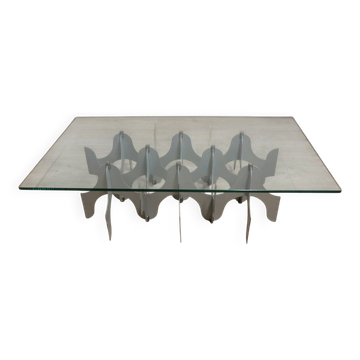 Minimalist sculptural coffee table in metal and glass – 1970