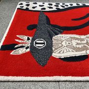 Tufted rug, "fish/cat"
