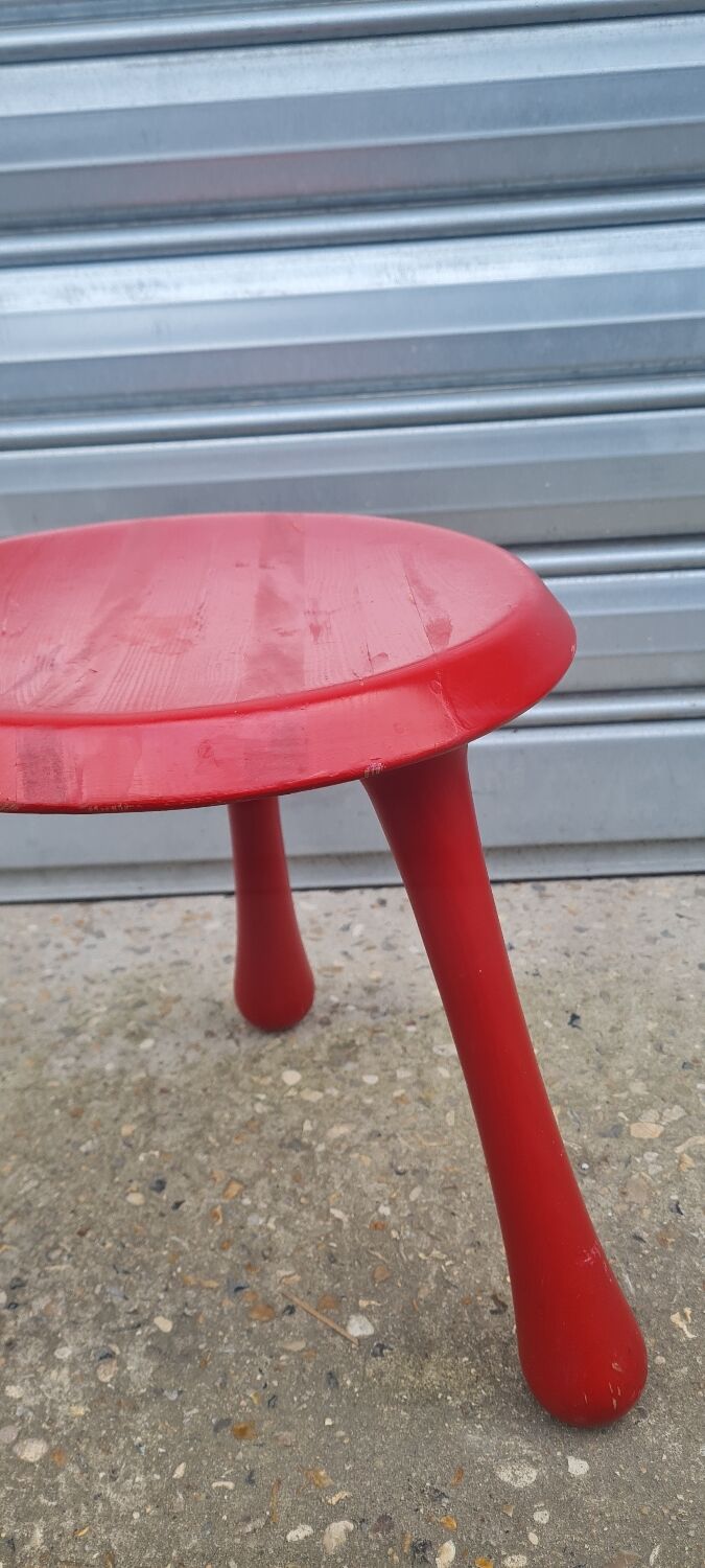 Stool Ingvar Kamprad limited edition red
