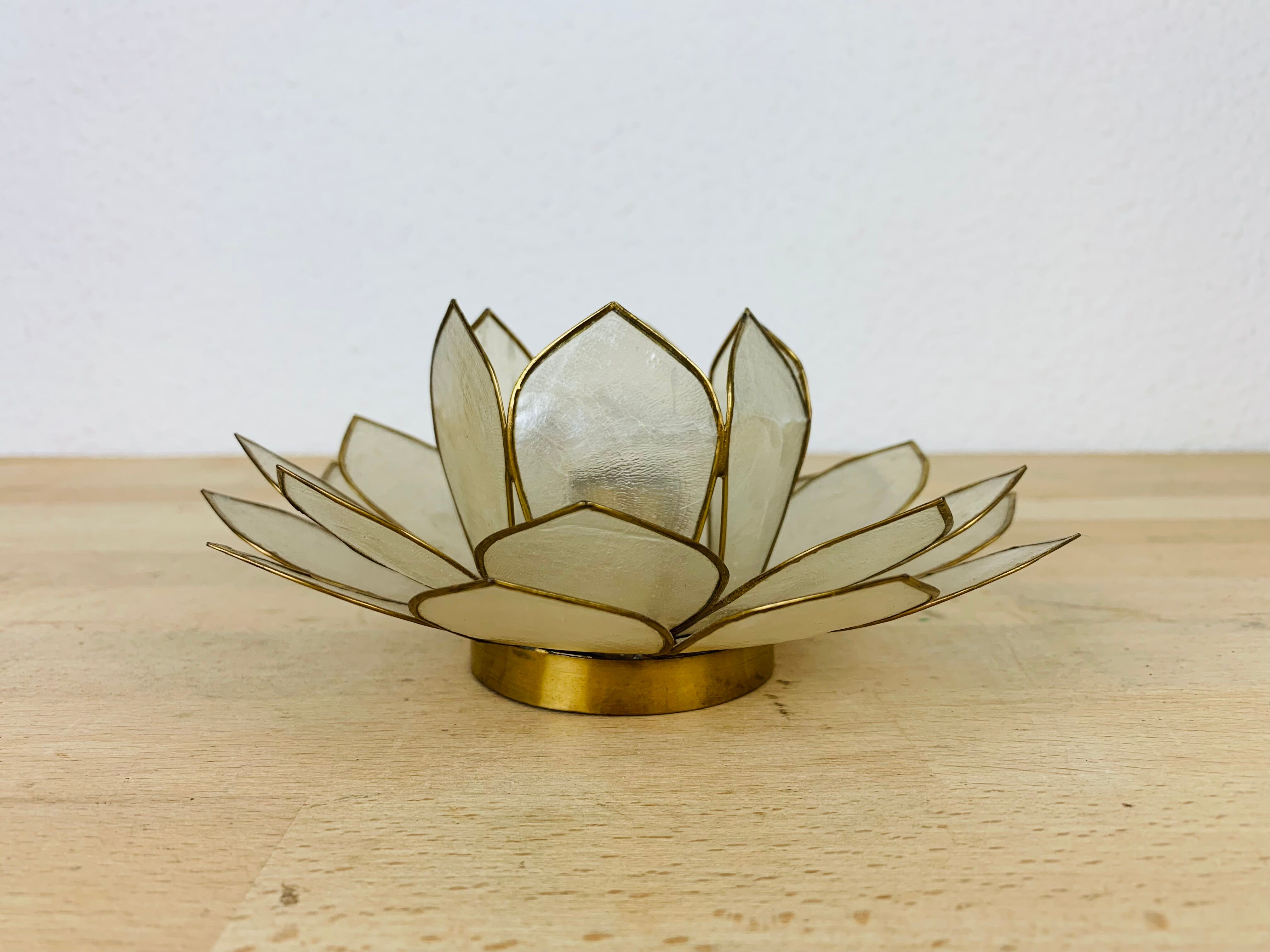 Candle holder flower lotus mother-of-pearl and brass