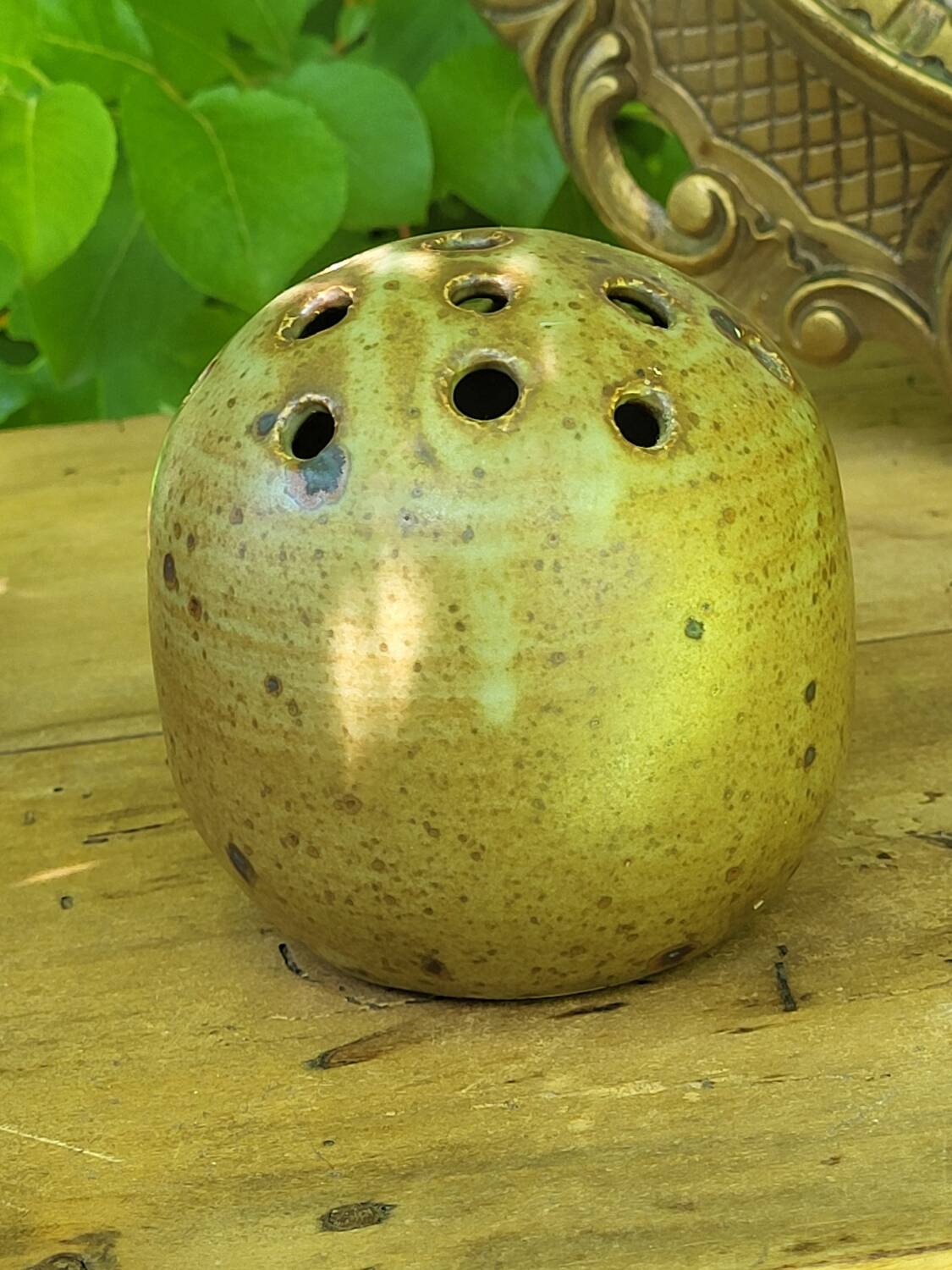 Stoneware flower pick