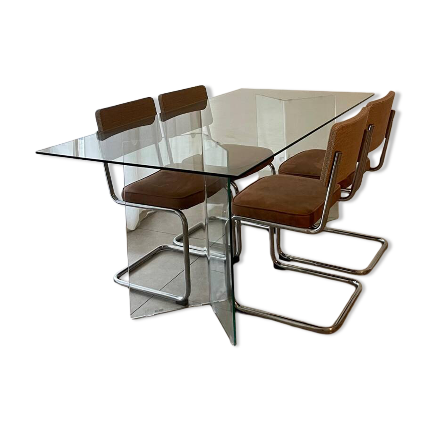 Design glass dining table & 4 vintage 70s/80s style chairs