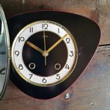 Vintage formica clock silent wall clock asymmetrical "FFR black red"