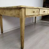 Farm table