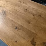 Farm table