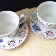 2 tea or coffee cups Porcelain Churchill Model Rosetta