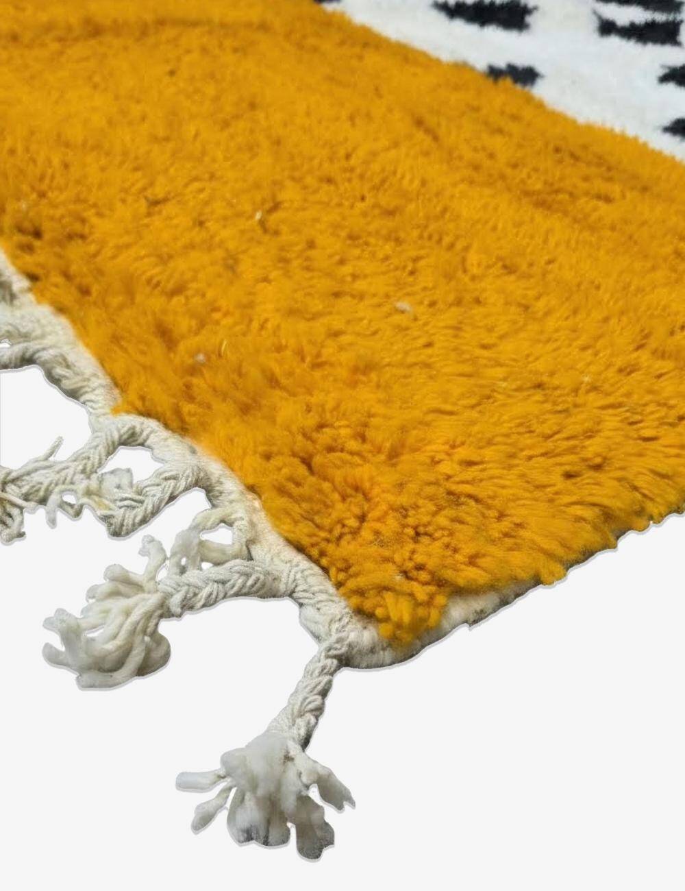 Modern Berber Rug - 247 x 193 cm