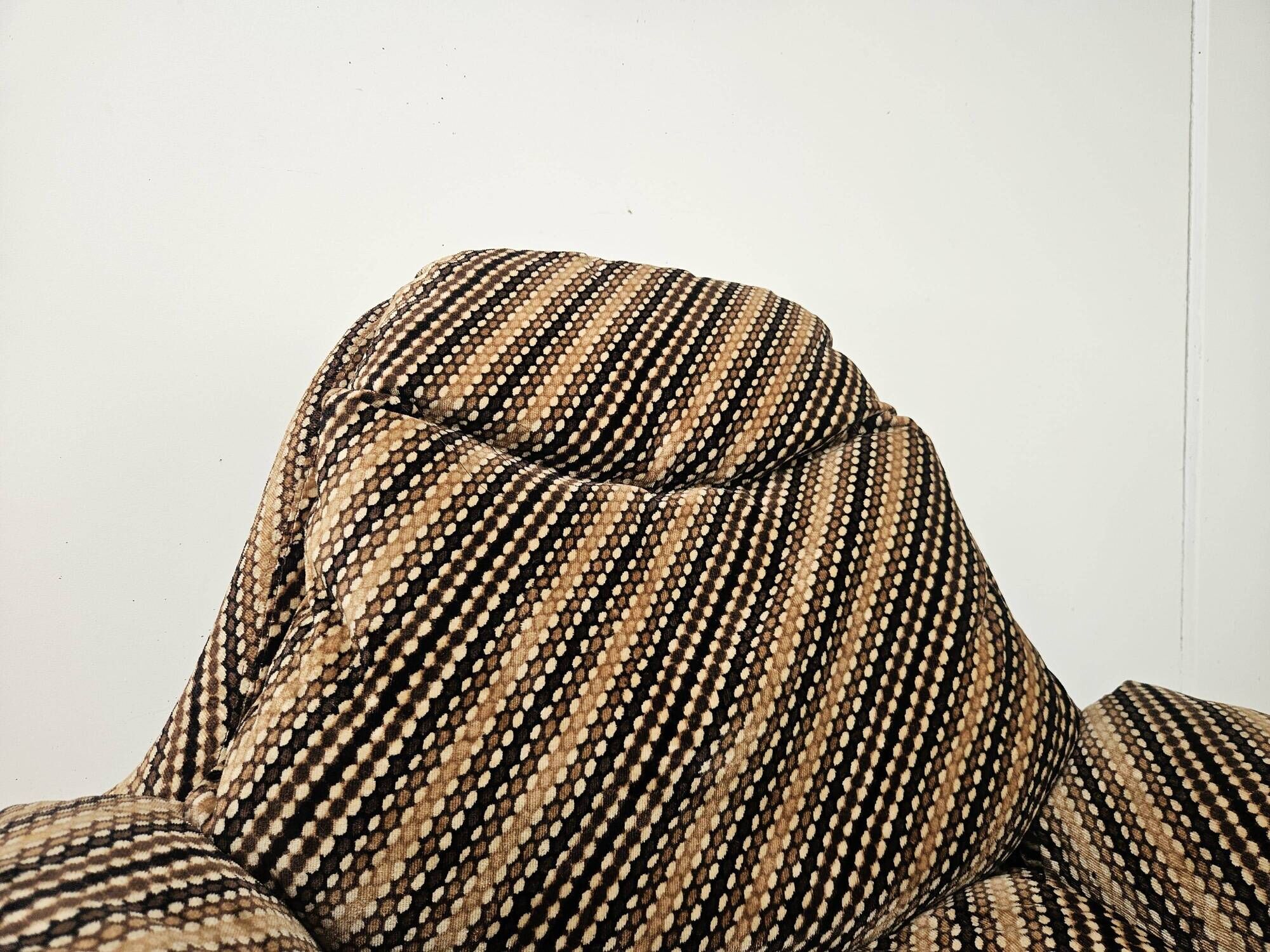 P60 "Proposals" armchair by Vittorio Introini for Saporiti, 1970
