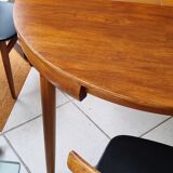 Scandinavian teak dining table and 4 chairs Hans Olsen Frem Rojle