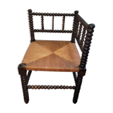 Corner mulched armchair