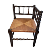 Corner mulched armchair