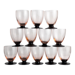 Ensemble de 12 verres à vin en