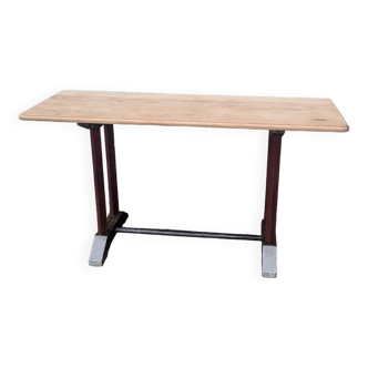 Bistro table