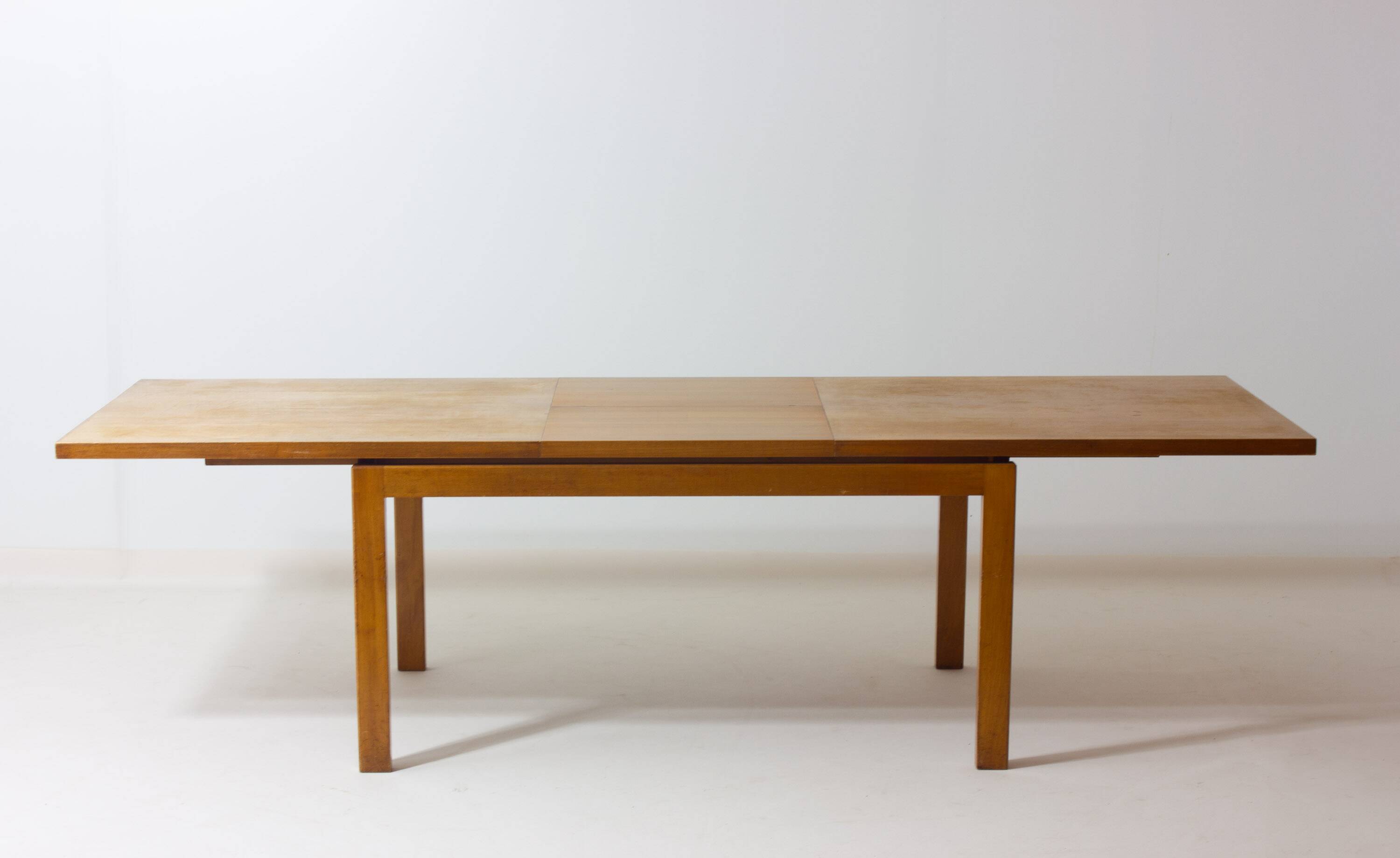 Extendable 'abstracta' dining table in beech by Jos de Mey, Belgium 1960s