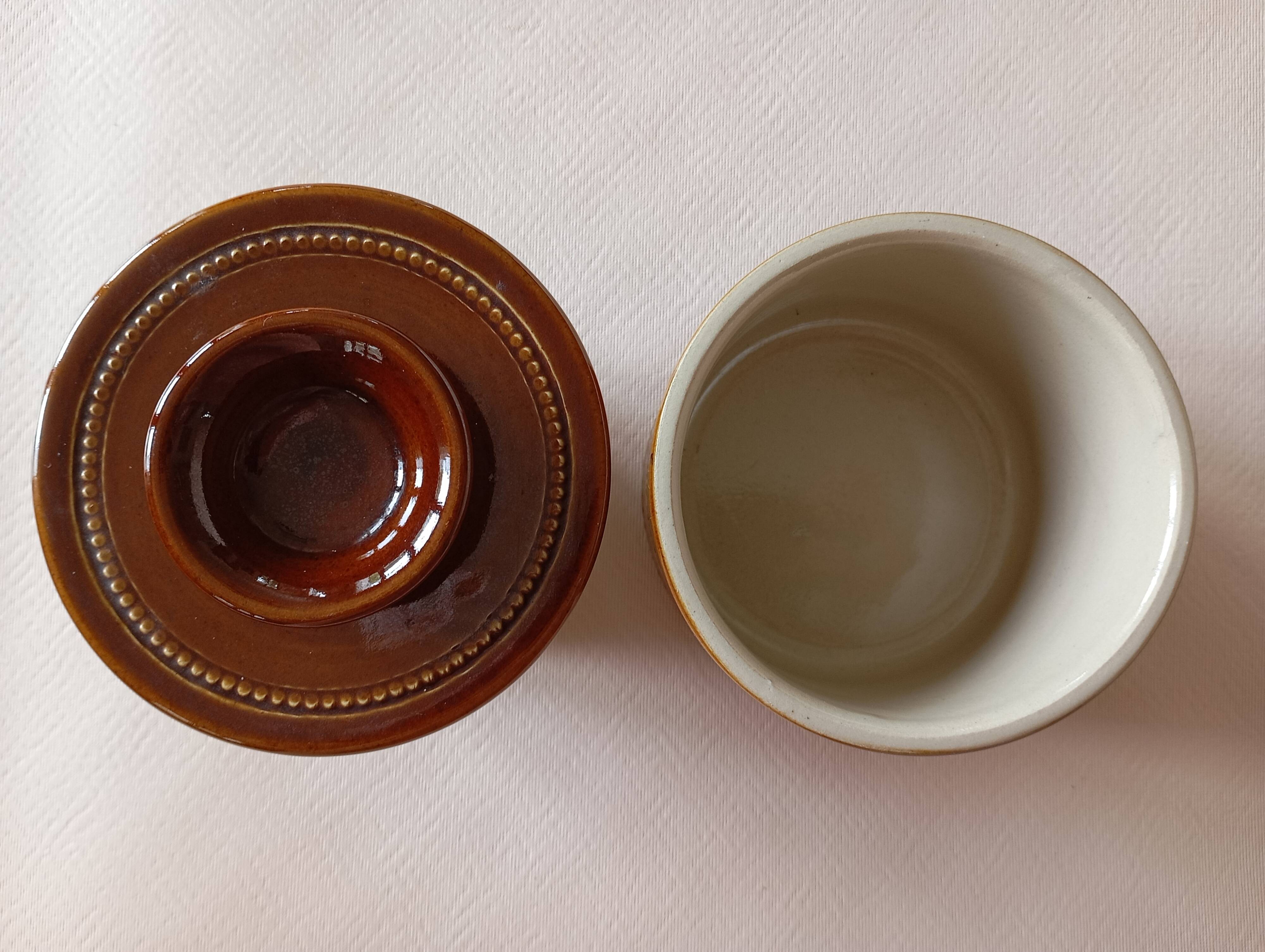 Berry sandstone water butter dish