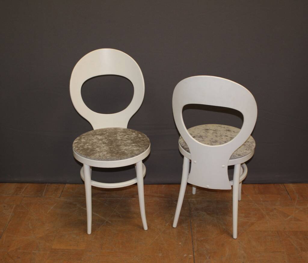 Paire de chaises "mouette" par baumann vers 1970