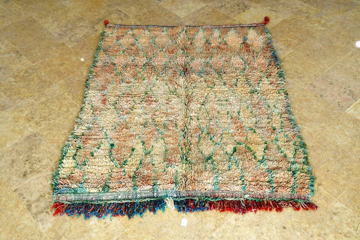 Boujaad vintage Moroccan Berber rug 160 x 135 cm Very good condition