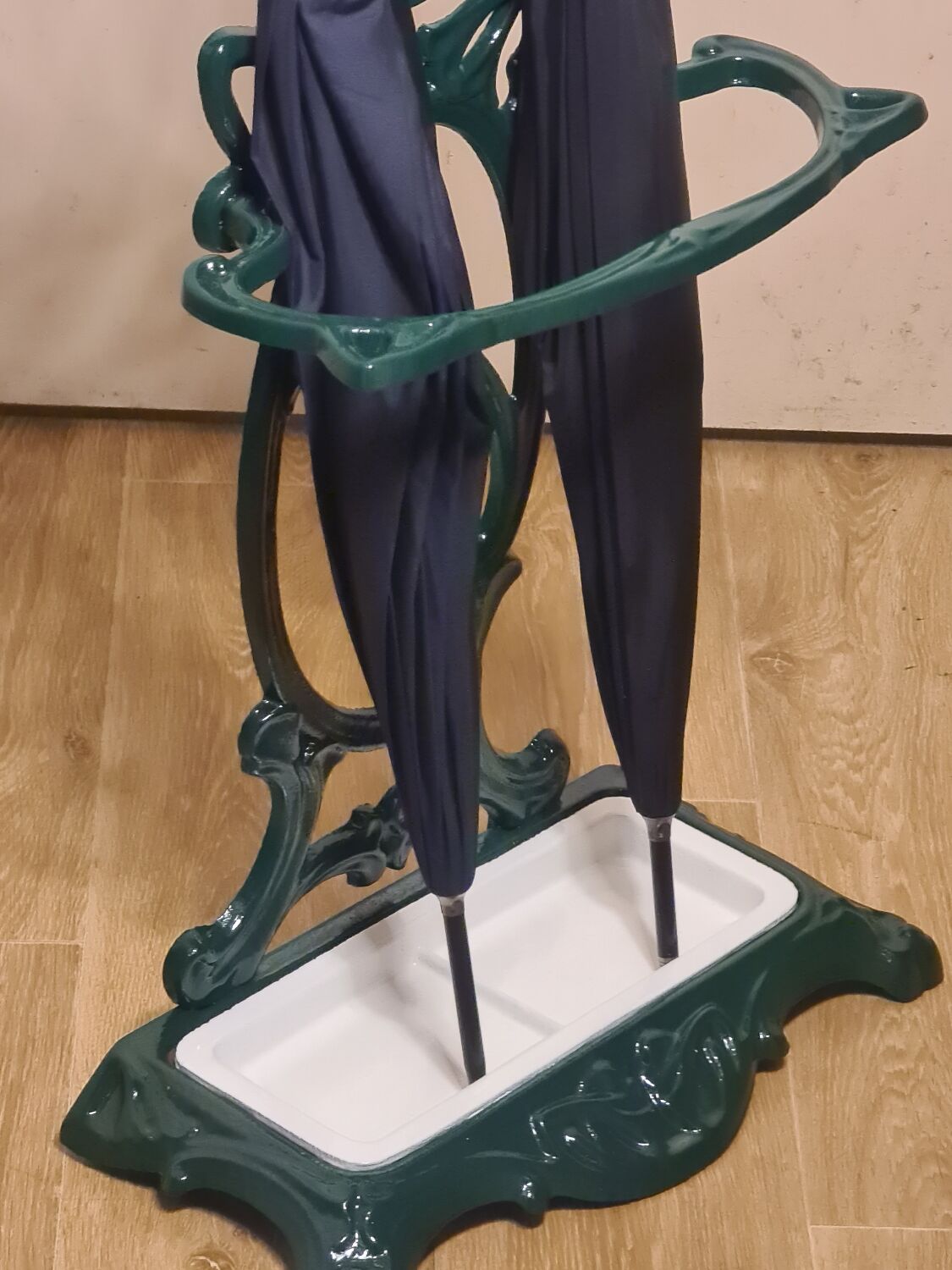 Umbrella door cast iron Art Nouveau early twentieth century