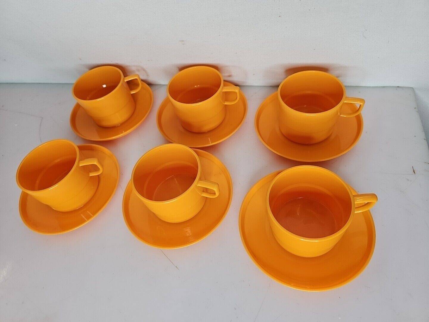 Vintage orange plastic coffee cups x 6