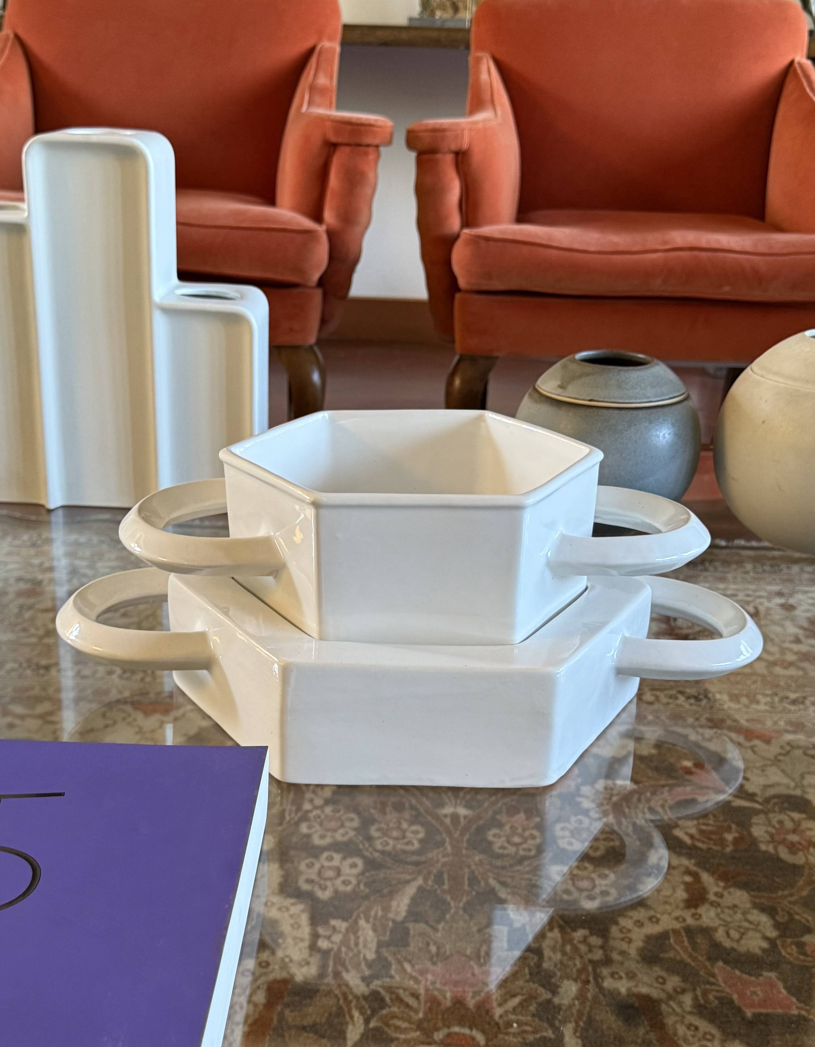 Sergio Asti, white ceramic centerpiece, Gabbianelli Italy ca. 1970