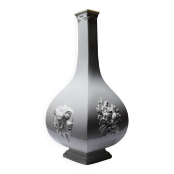 Small vase reproduction Meissen 1715-1720 by Sheffield & Haviland Limoges