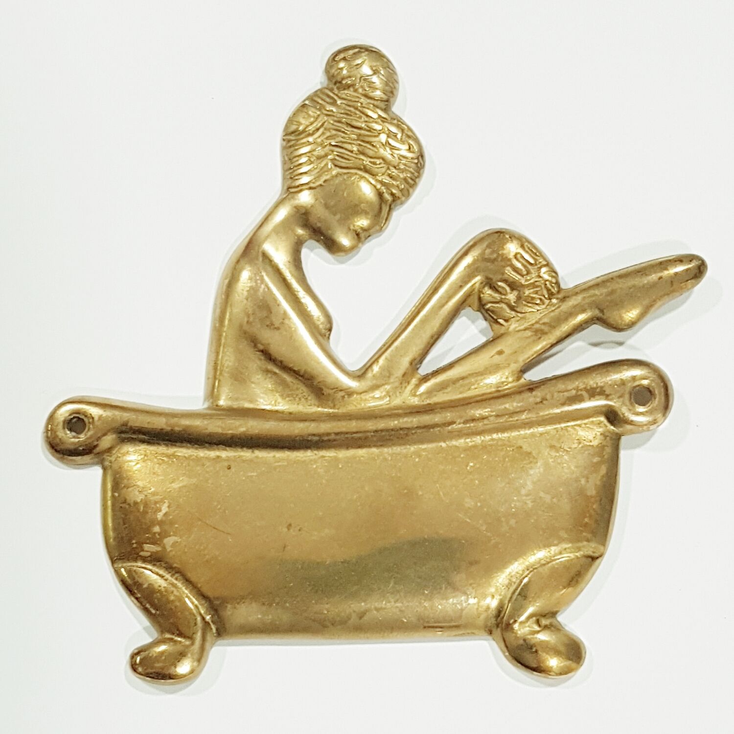 Metal bathroom plaque