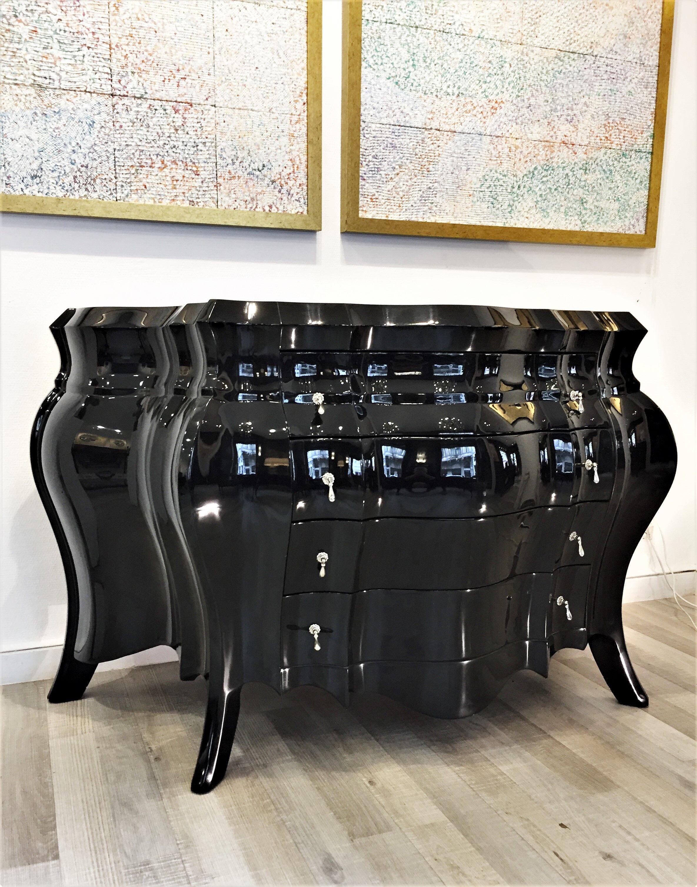 Italian Art deco chest of drawers from the 1940's