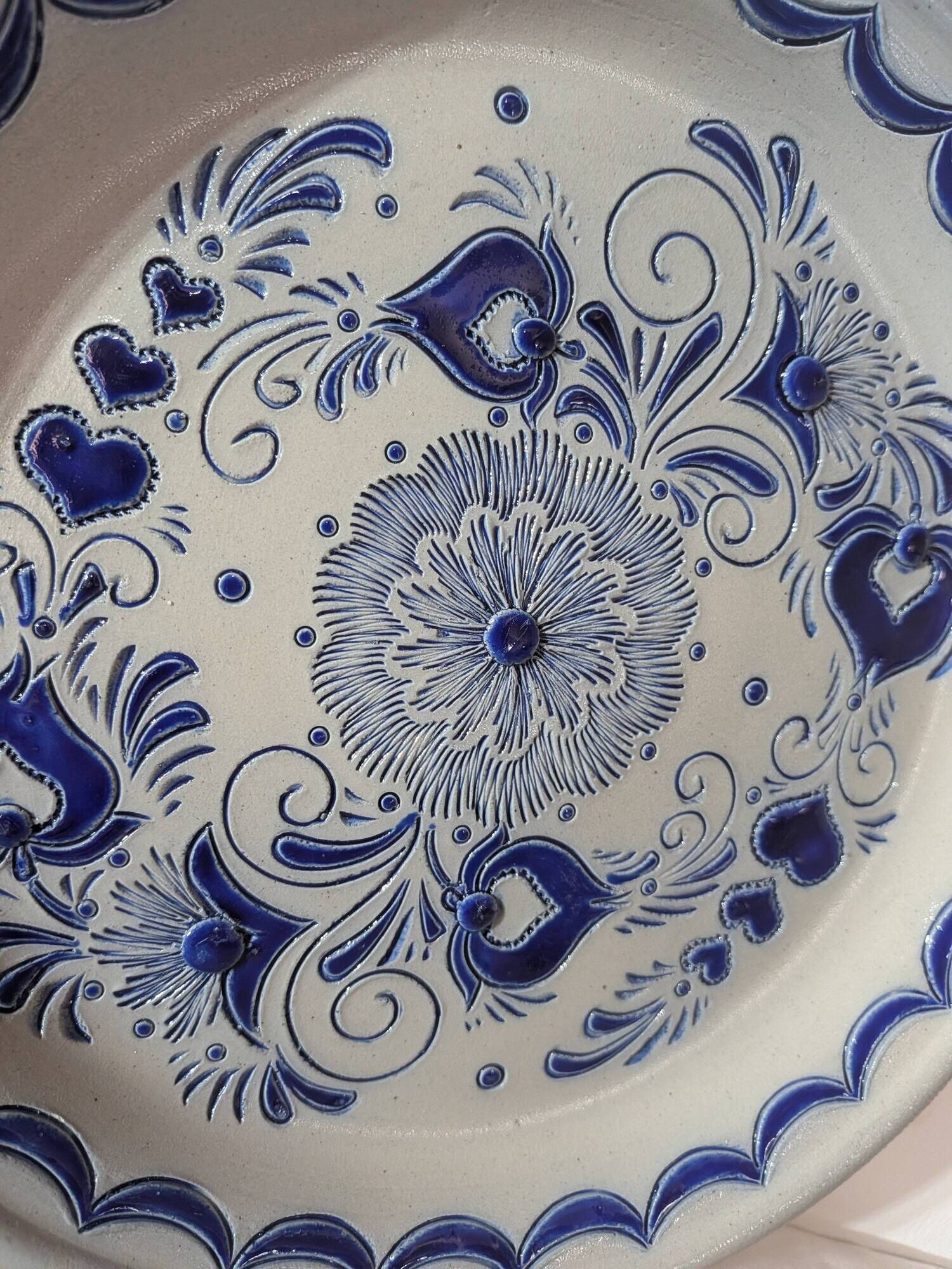 Salt-glazed stoneware wall plaque from Betschdorf – Fortuné Schmitter