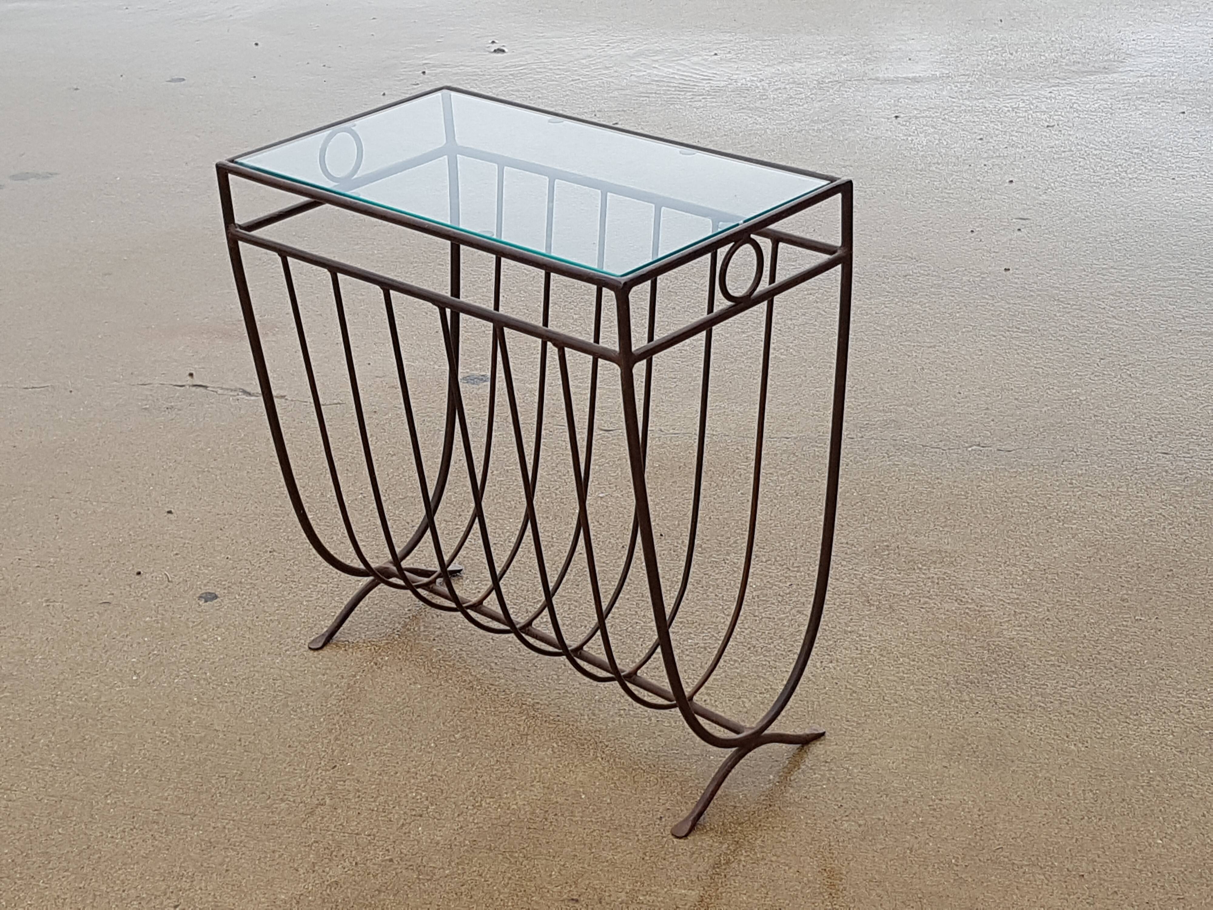 Metal magazine holder