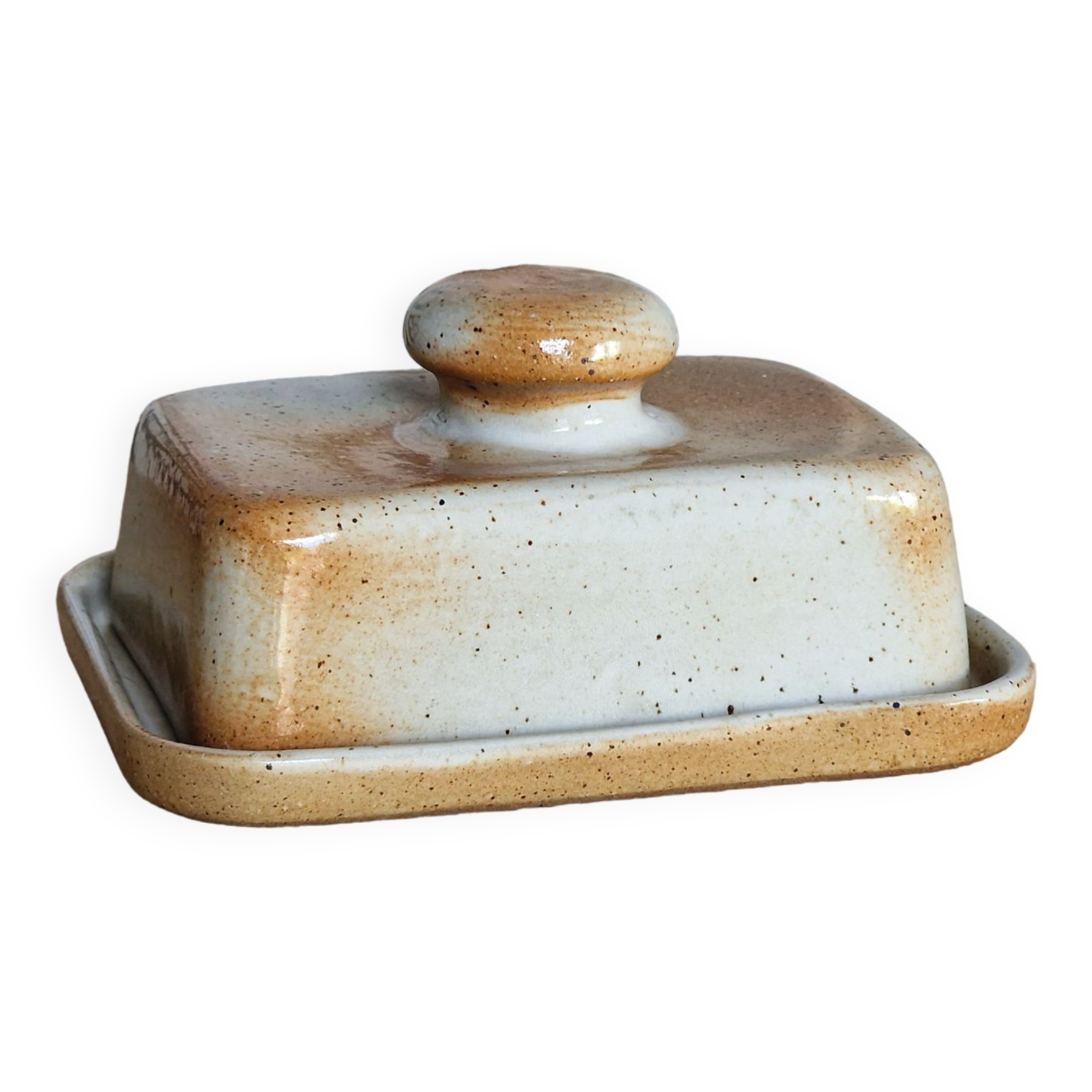 Butter dish in Marais sandstone