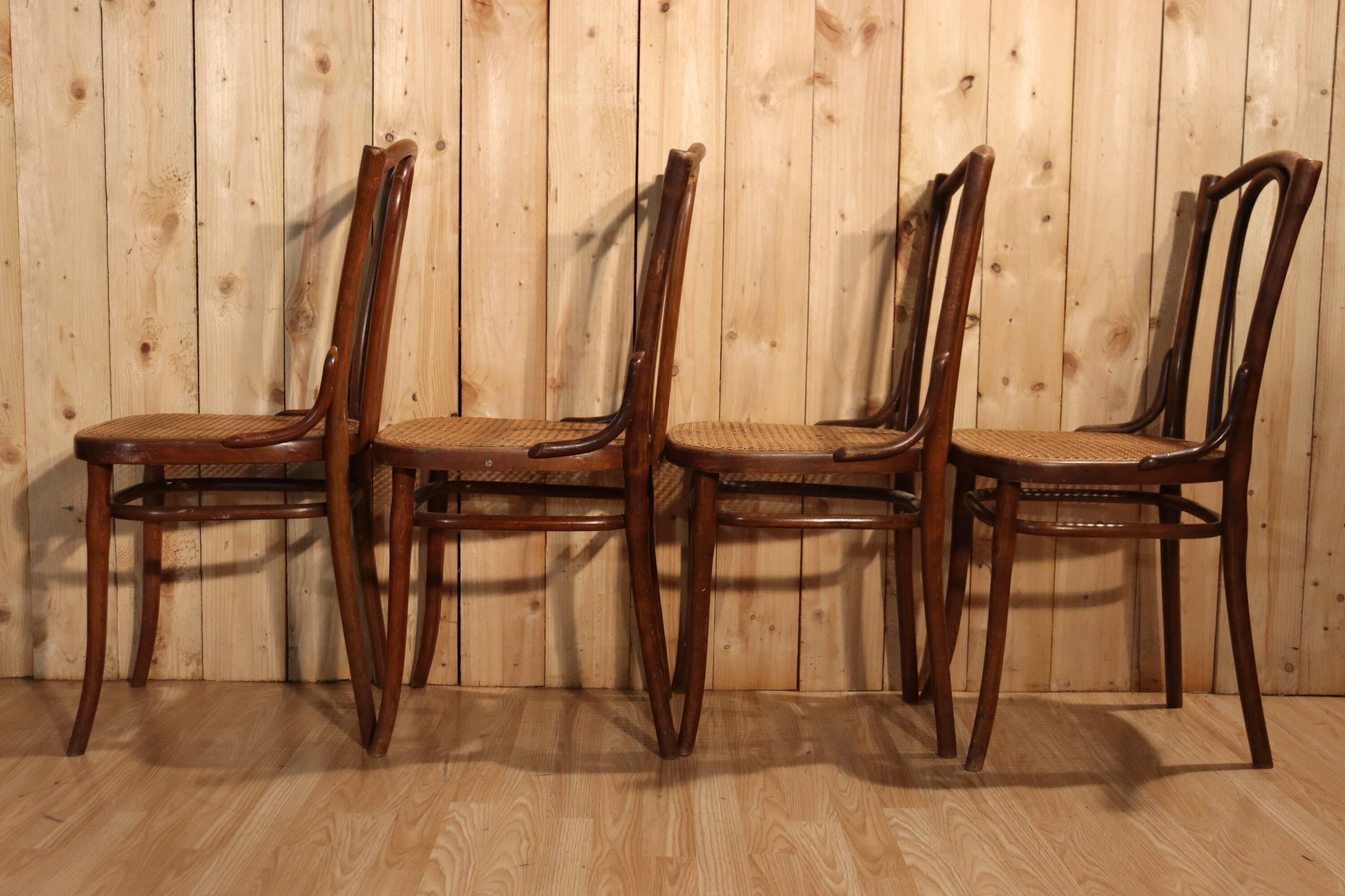 8 Bistro chairs No. 56 Thonet