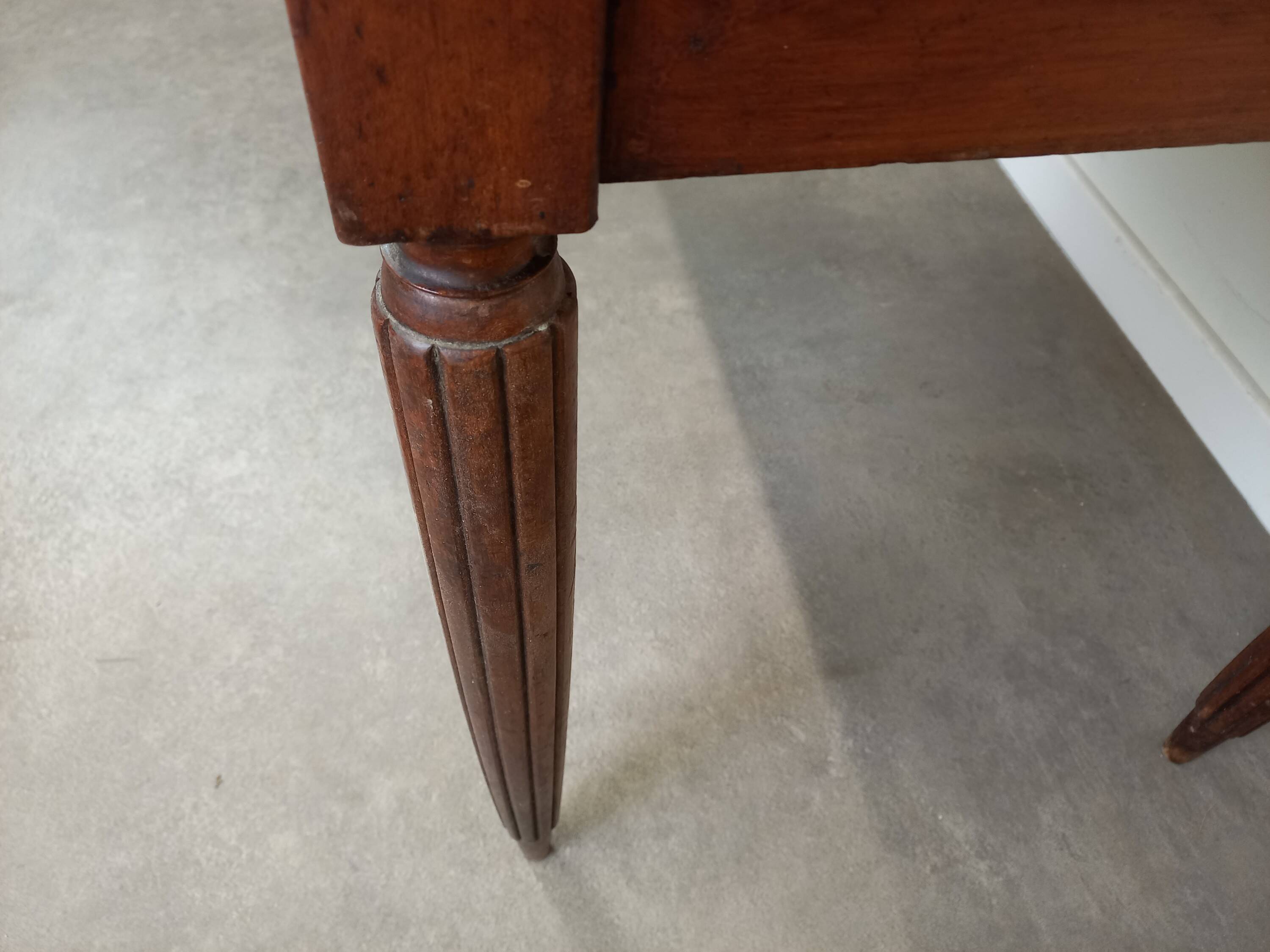 Farmhouse table with drawers
