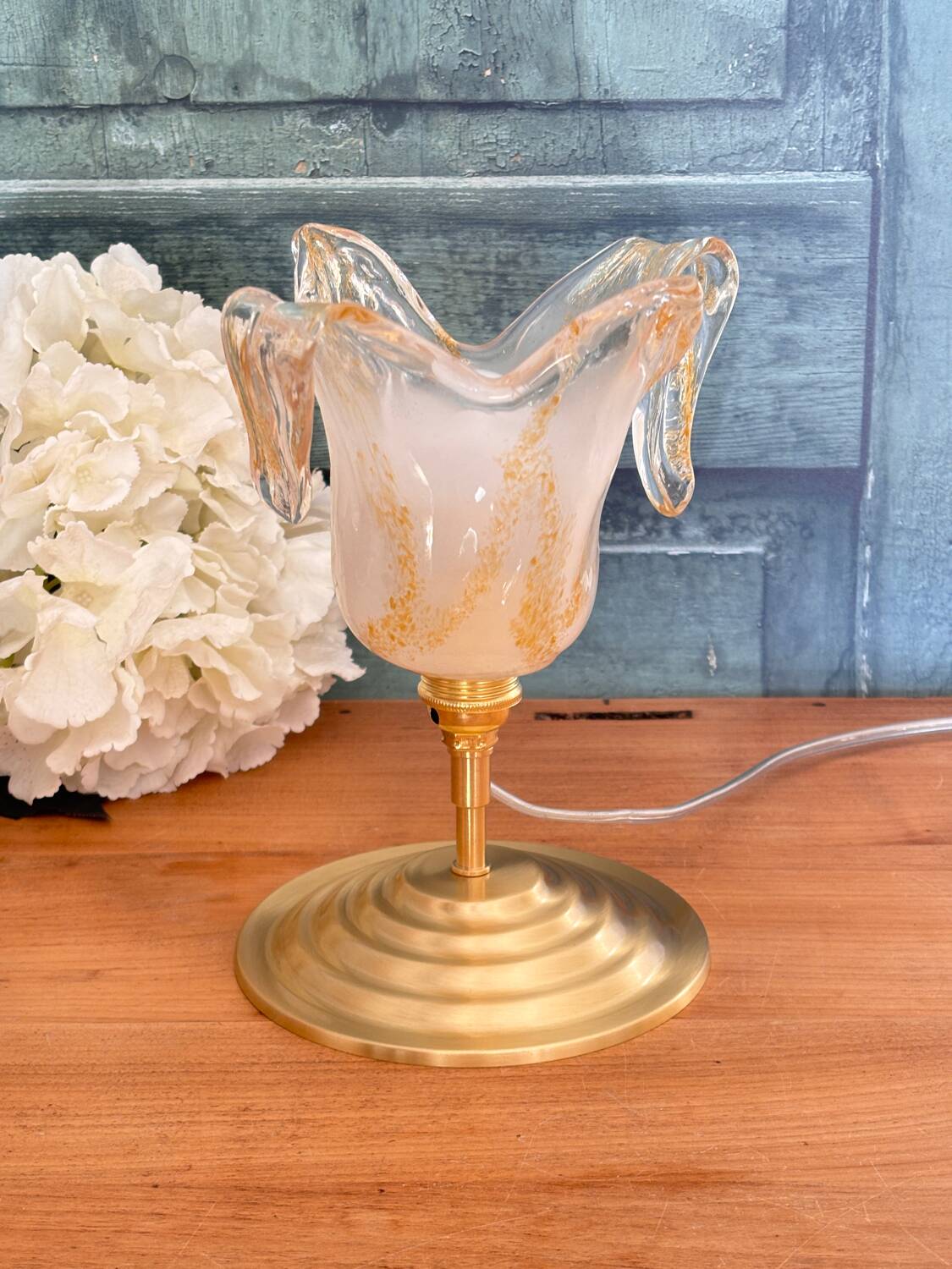 Table lamp
