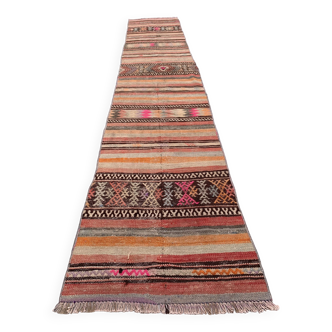 Ancien tapis Kilim étroit turc 304x54 cm shabby chic, kelim vintage