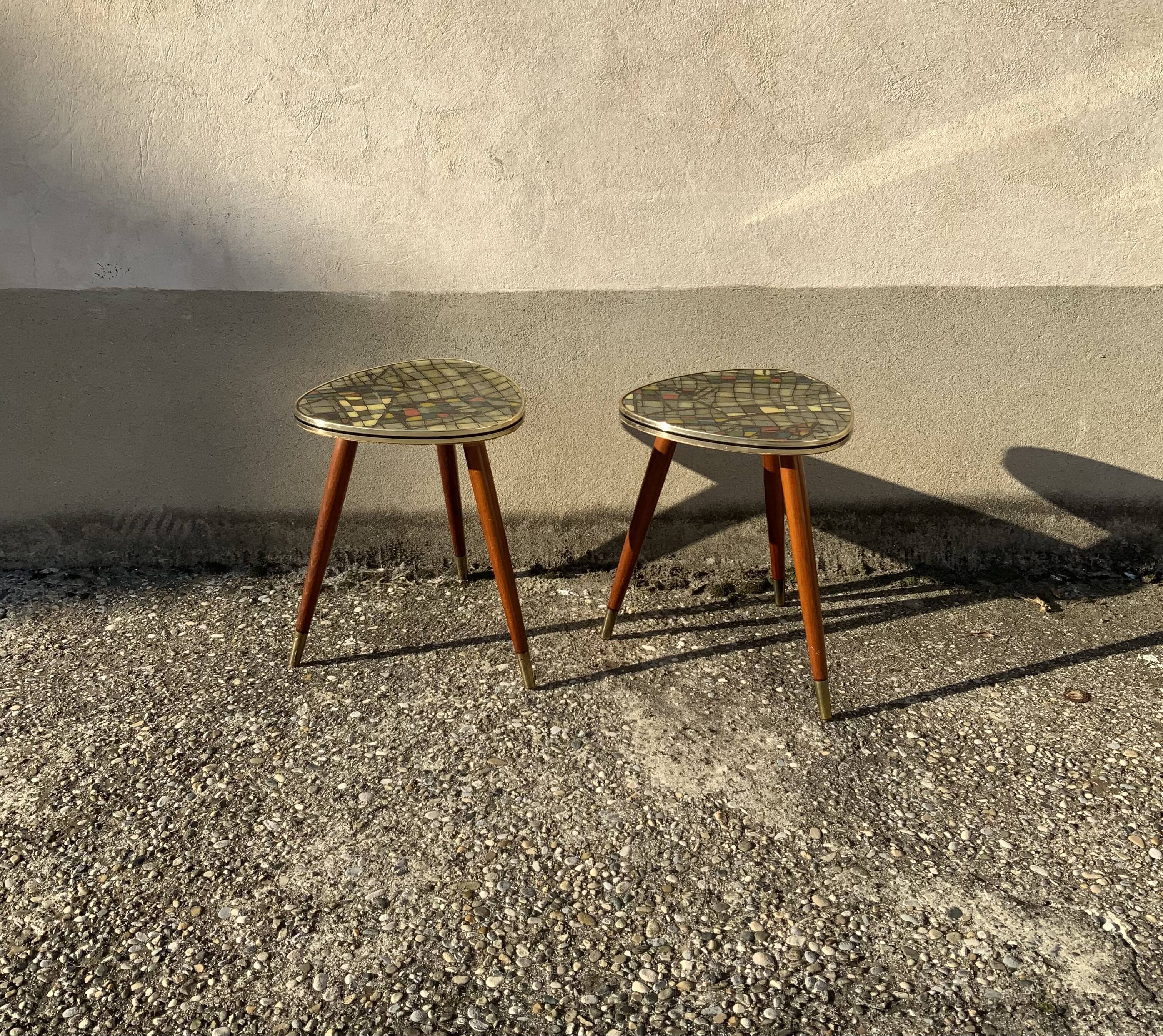 Vintage coffee table pedestal table tripod vintage formica ceramic style tray end of sofa