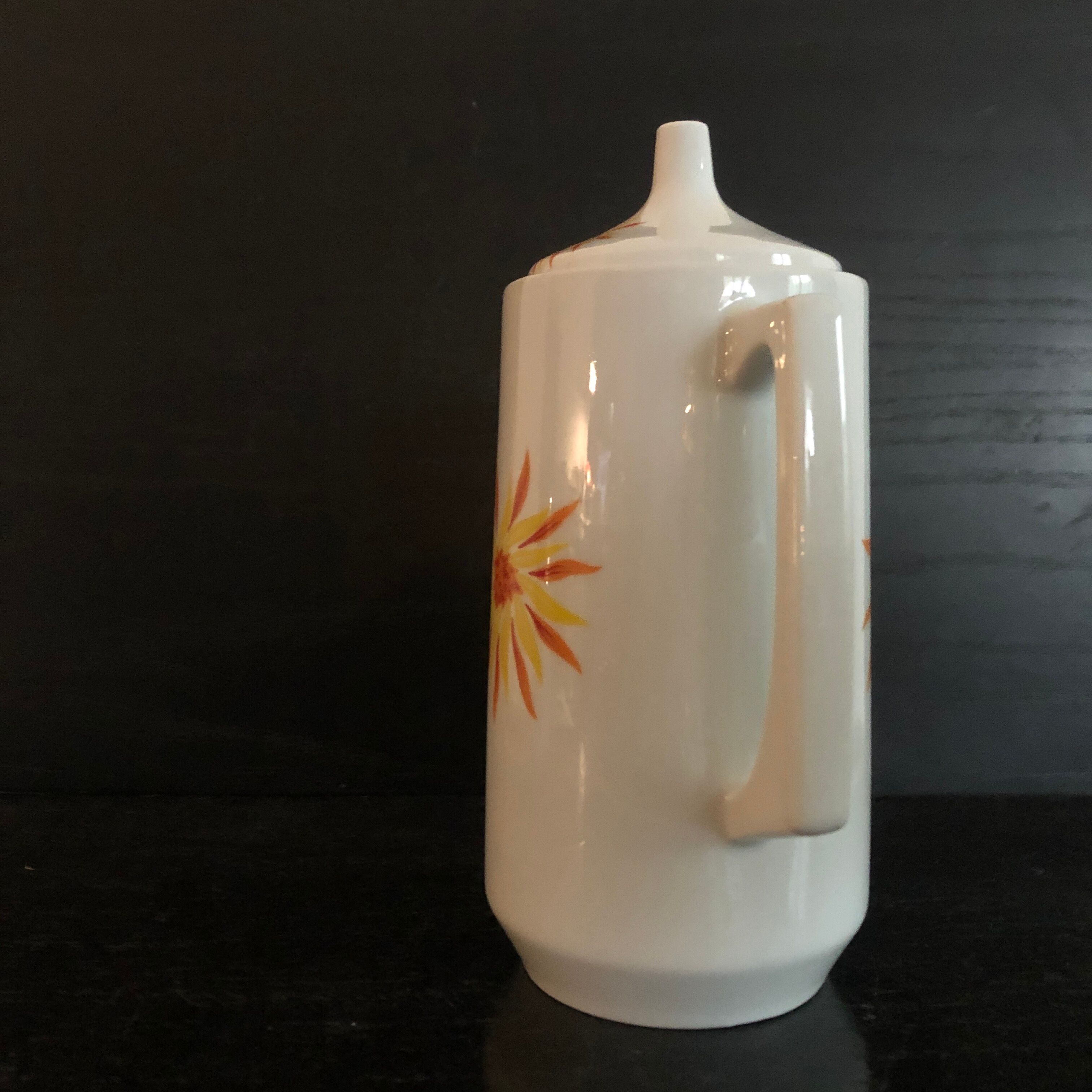 Cafetière et pot à lait