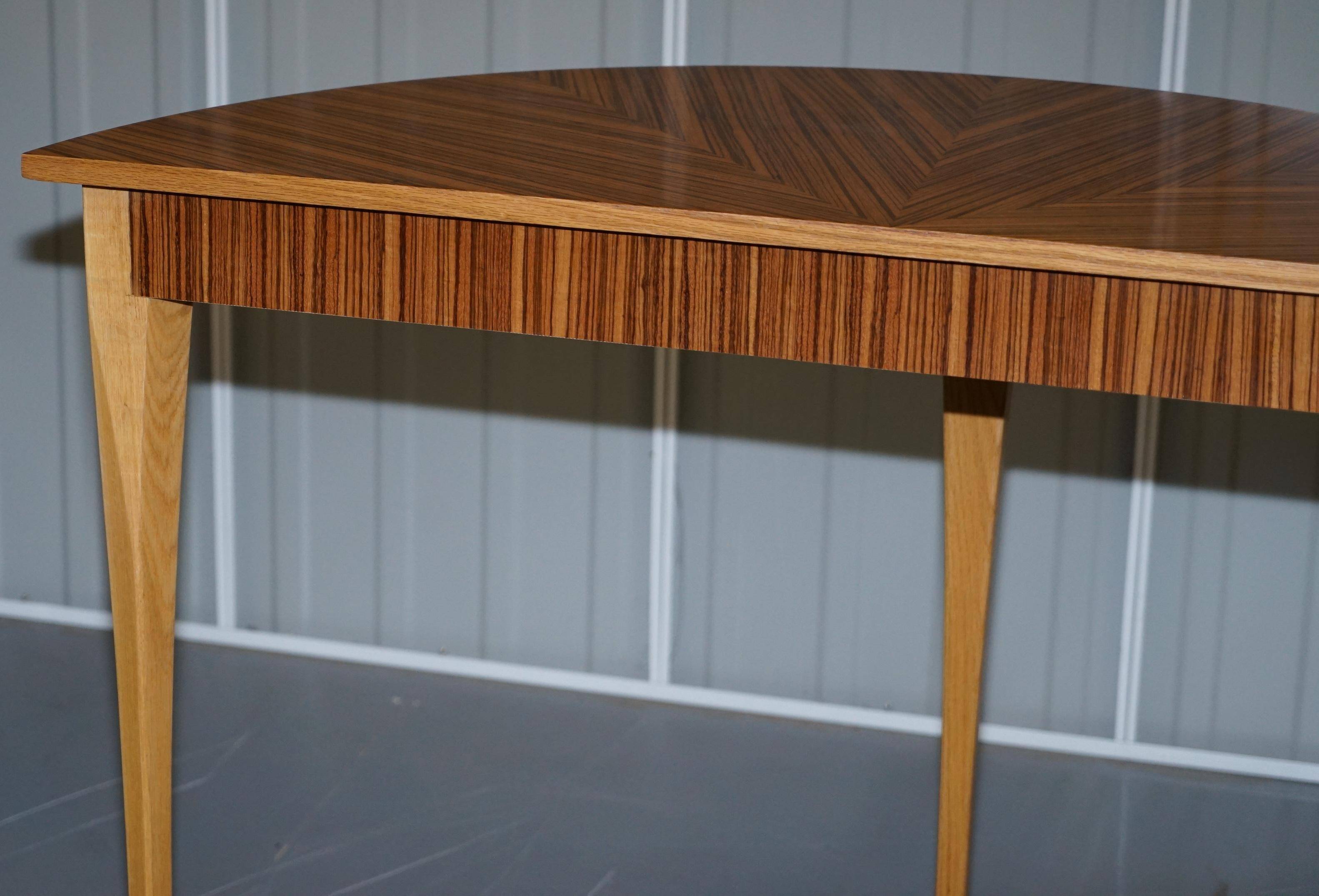 Paire de tables console demilune Bevan Funnell Phoenix en bois de zebrano