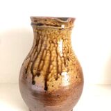 Drip sandstone broc