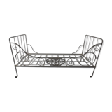 Forged iron bed