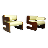 Paire de fauteuils club en acajou recouverts de cuir, années 1970