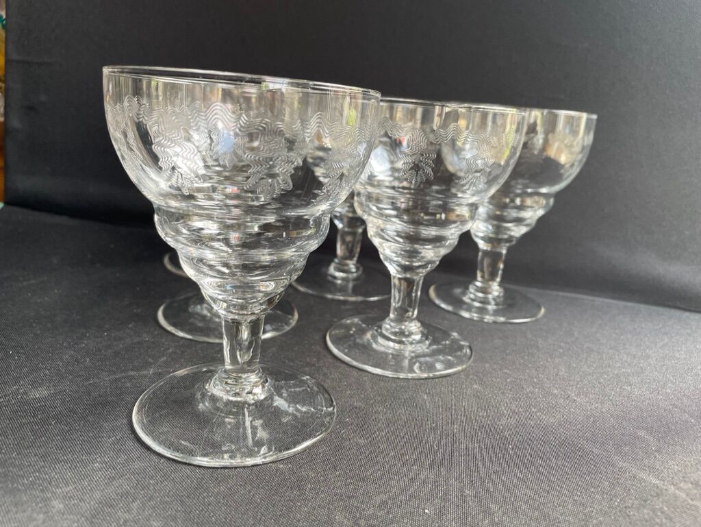 6 water glasses – guilloche blown crystal