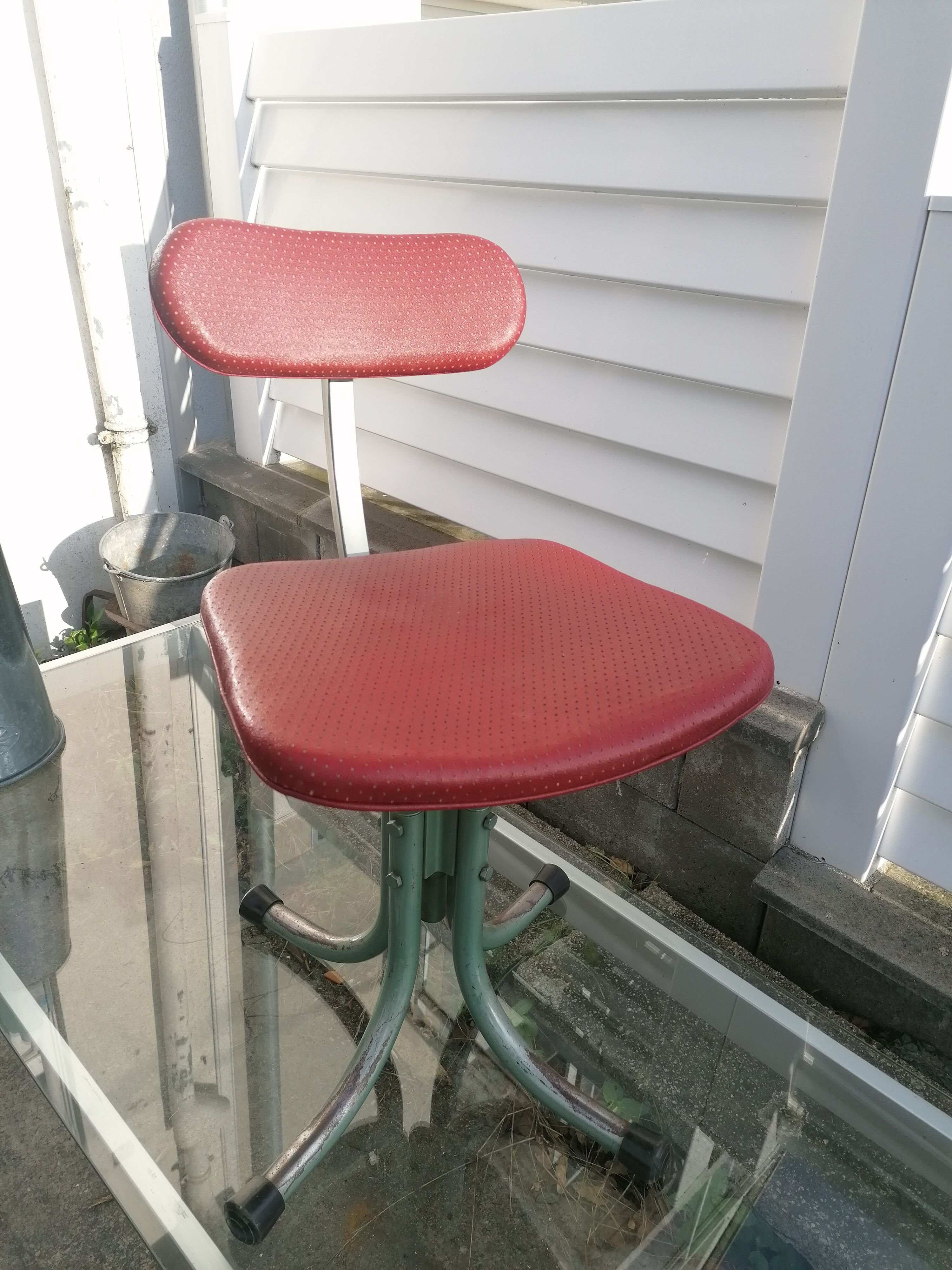 Chaise atelier vintage