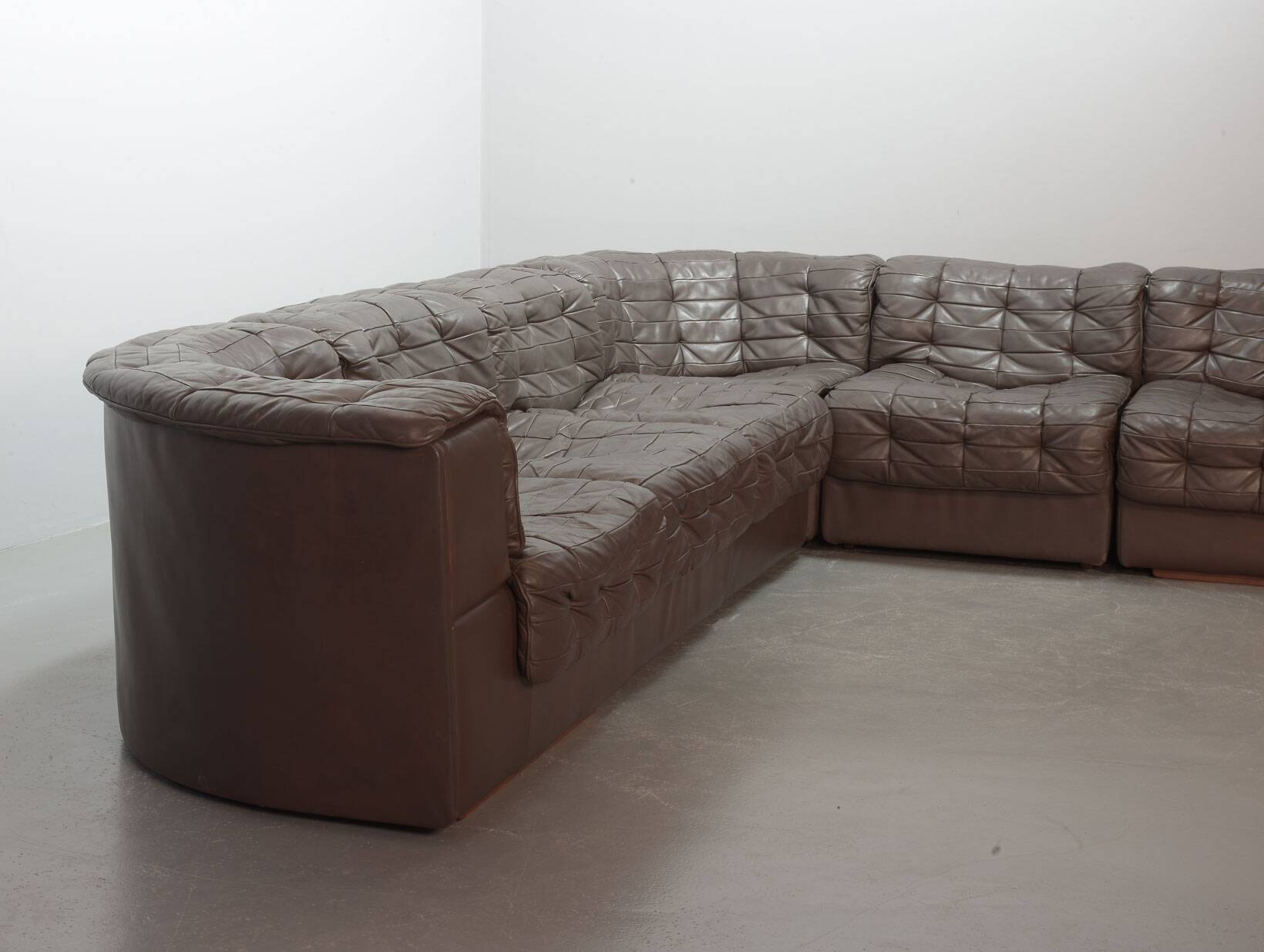 De Sede DS11 Patched Brown Leather Modular Sofa 6 Elements. Germany, 1970s