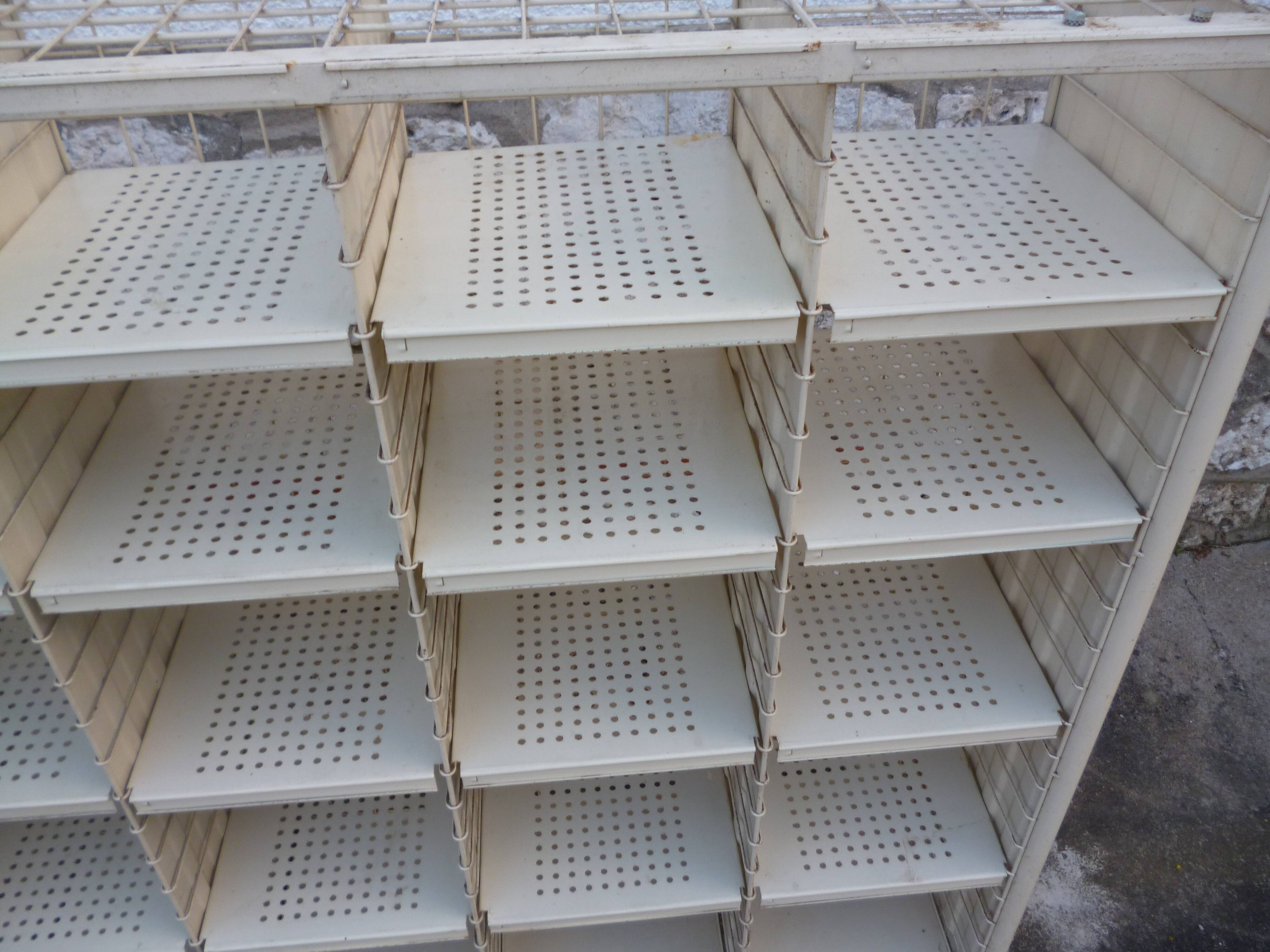 Large furniture storage 25 sorting lockers La Poste
