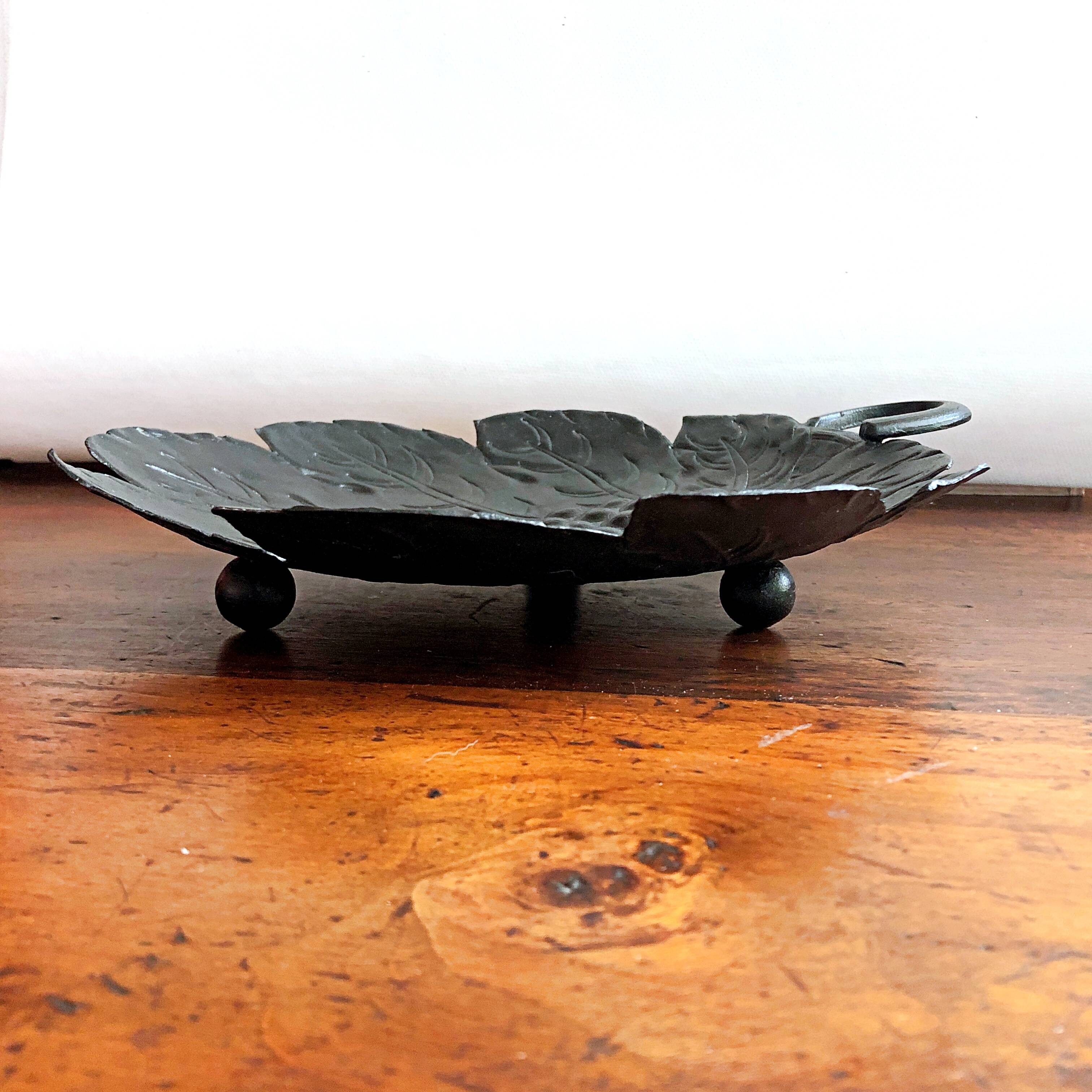 Artisanal embossed metal tripod dish
