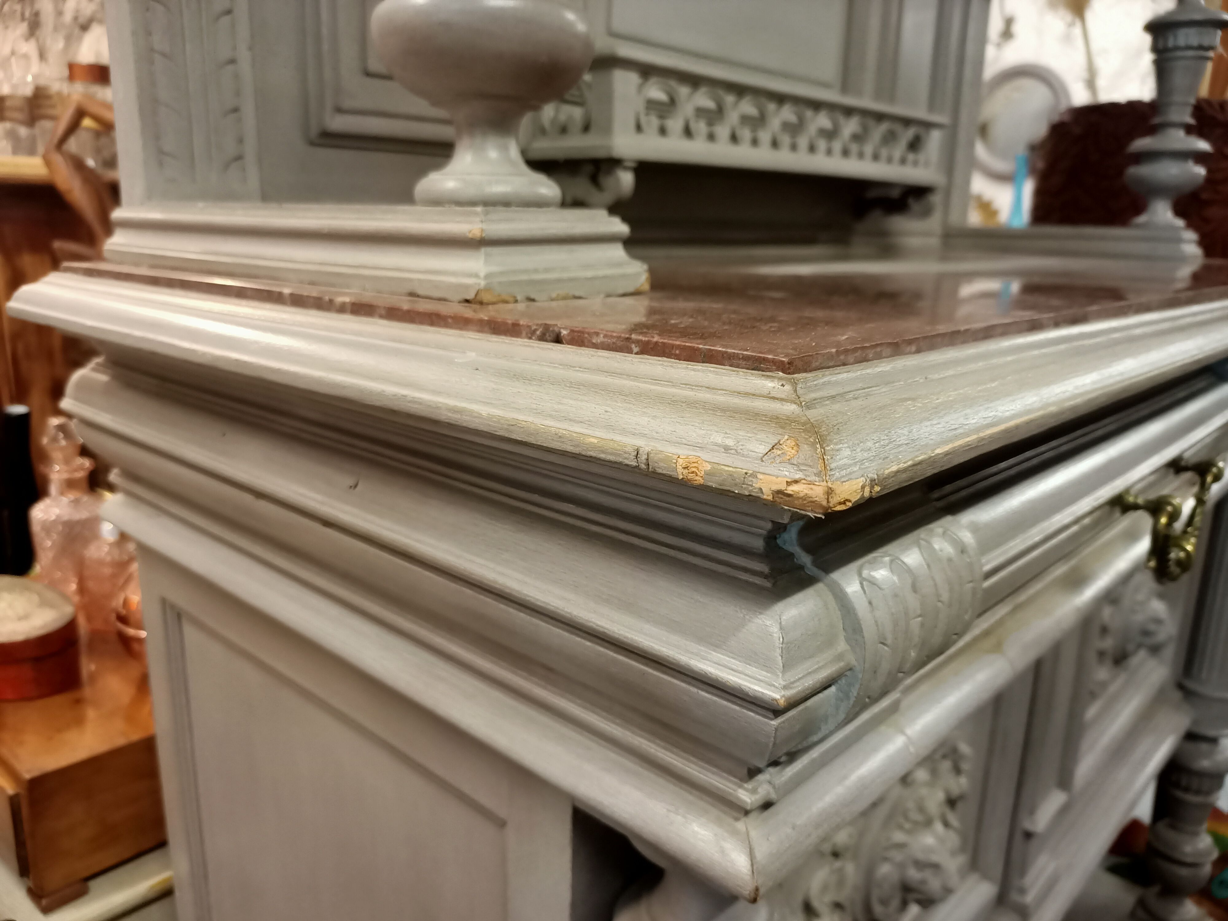 Sideboard 2 sculpted body