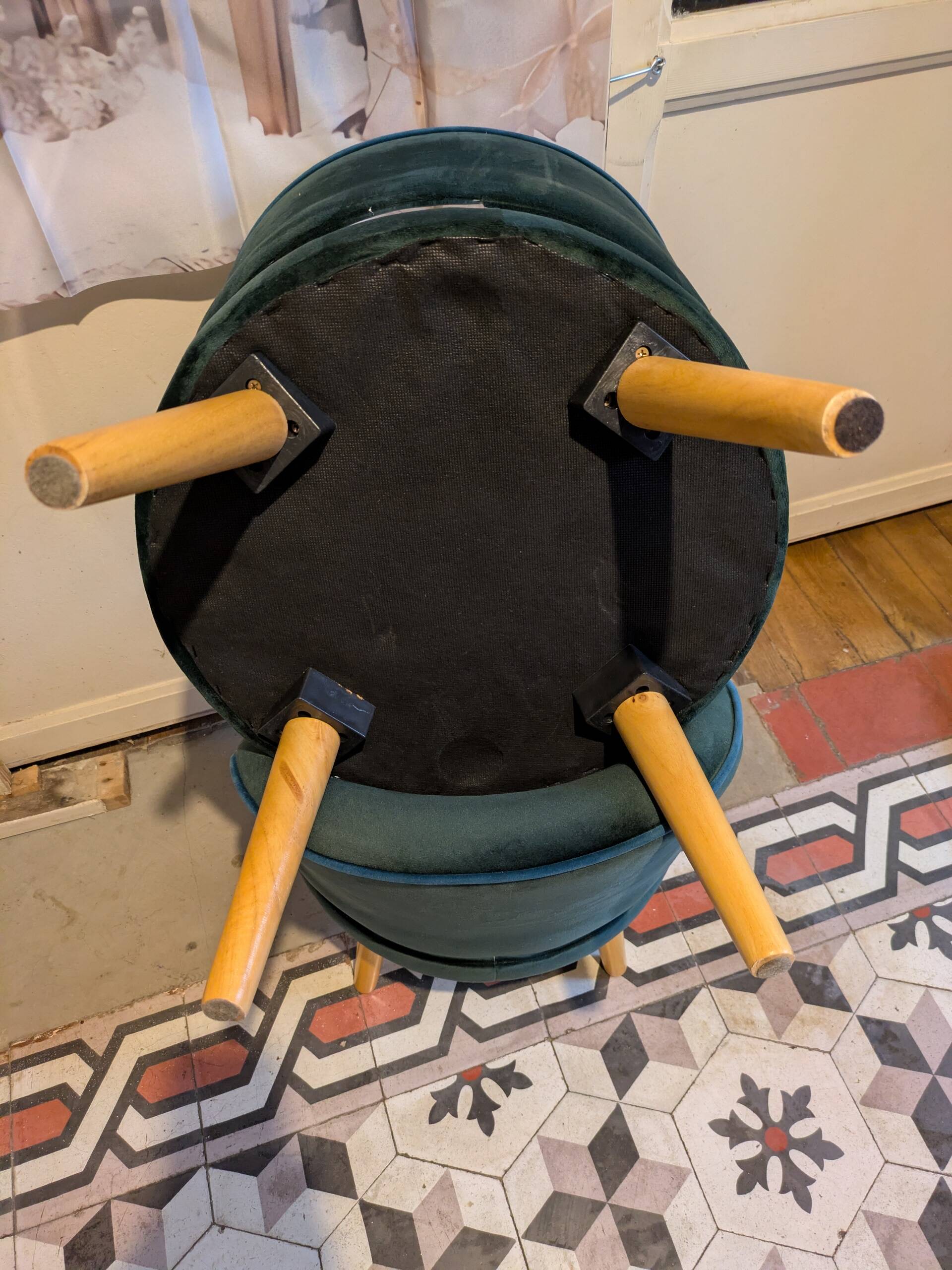 MINI CHAIRS in wood and velvet