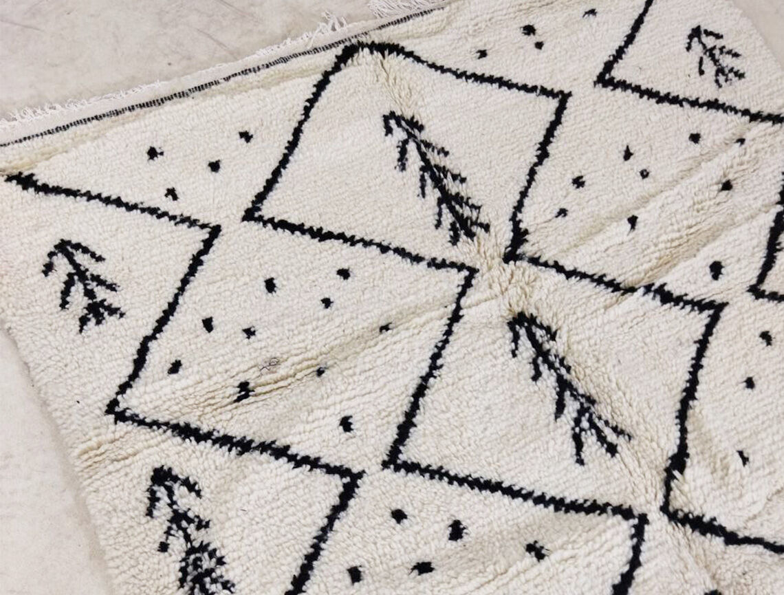 Moroccan Berber Carpet 260x150cm